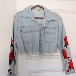 Crop denim embroidered jacket